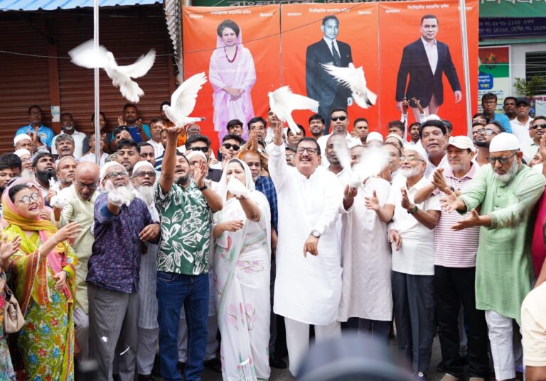 ৪৮তম প্রতিষ্ঠাবার্ষিকী উপলক্ষে রাজশাহী মহানগর বিএনপির কর্মসূচী উদ্বোধন  জিয়াউর রহমান ও বেগম খালেদা জিয়ার  প্রতিচ্ছবি তারেক রহমান: ভূমিমন্ত্রী মিনু