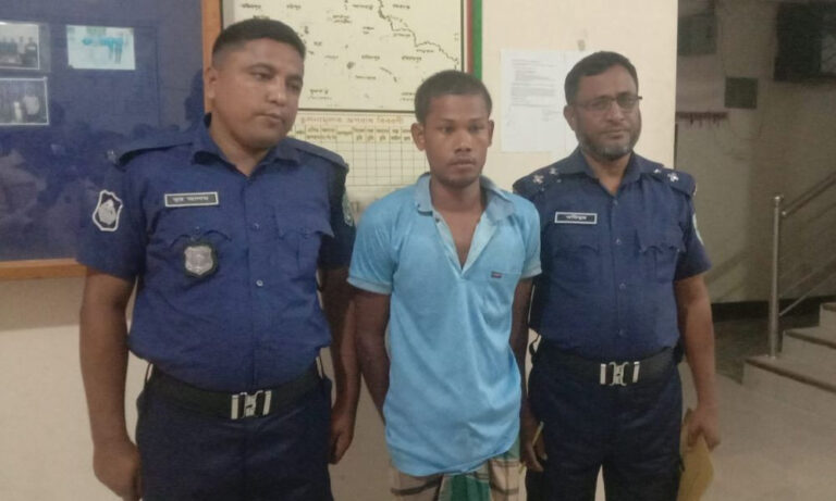 স্ত্রীকে দাহ্য পদার্থ দিয়ে শরীর ঝলসে ২ দিন ঘরে আটকে রাখার অভিযোগ, স্বামী আটক