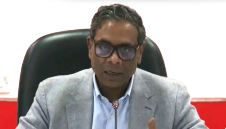 সেপ্টেম্বরের শেষ ও অক্টোবরের শুরুতে ডেঙ্গুর সংক্রমণ সর্বোচ্চ হতে পারে : স্বাস্থ্য প্রতিমন্ত্রী
