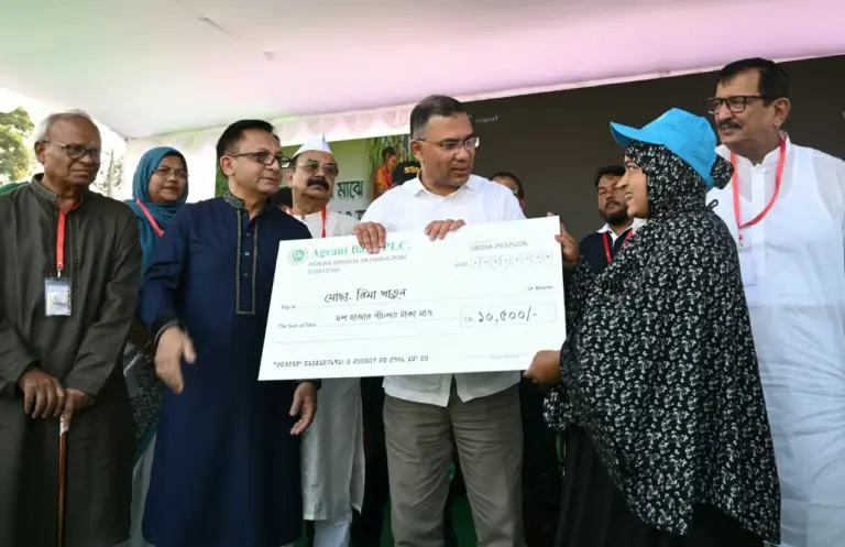 রাজশাহীতে আখচাষীদের ১২ কোটি টাকা প্রণোদনা দিলেন প্রধানমন্ত্রী     
