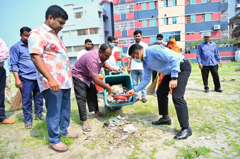 নিজ নিজ অবস্থান থেকে ডেঙ্গু প্রতিরোধে কাজ করতে হবে : জেলা প্রশাসক