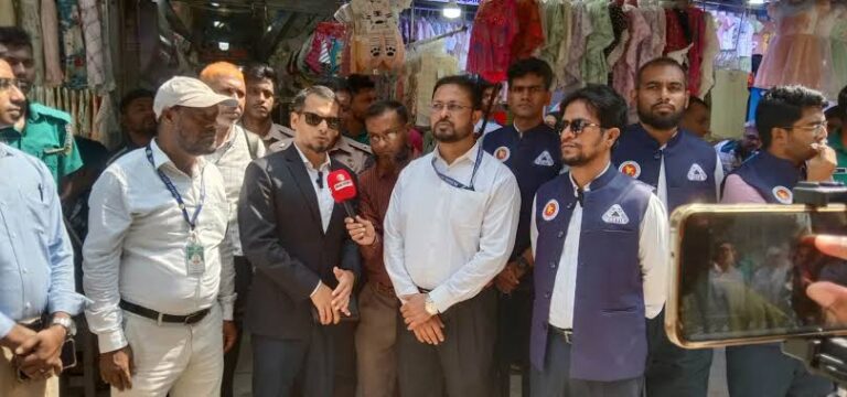 নগরীতে সামারি ট্রায়াল কোর্ট”জরিমানা ও মালামাল জব্দ
