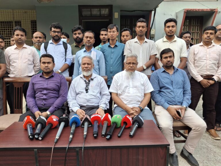 সংবাদ সম্মেলনে দাবি রামেবির ভিসিকে জোর করে পদত্যাগ করানোর অভিযোগ