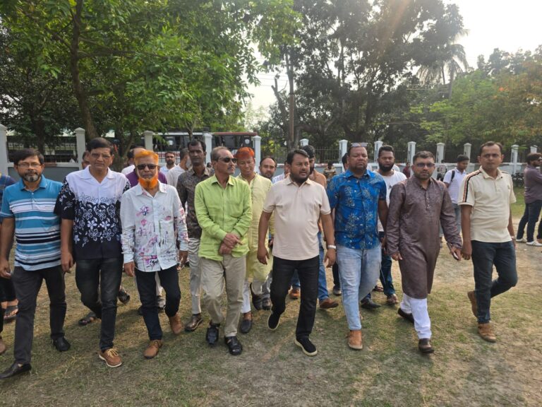 প্রধানমন্ত্রীকে একনজর দেখতে অধীর আগ্রহে অপেক্ষায় রাজশাহীবাসী: রাসিক প্রশাসক
