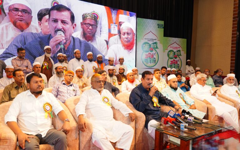 সিটি নির্বাচনে দলীয় প্রার্থীর পক্ষে ঐক্যবদ্ধ হয়ে কাজ করতে নেতাকর্মীদের প্রতি আহ্বান ভূমিমন্ত্রী মিনুর    