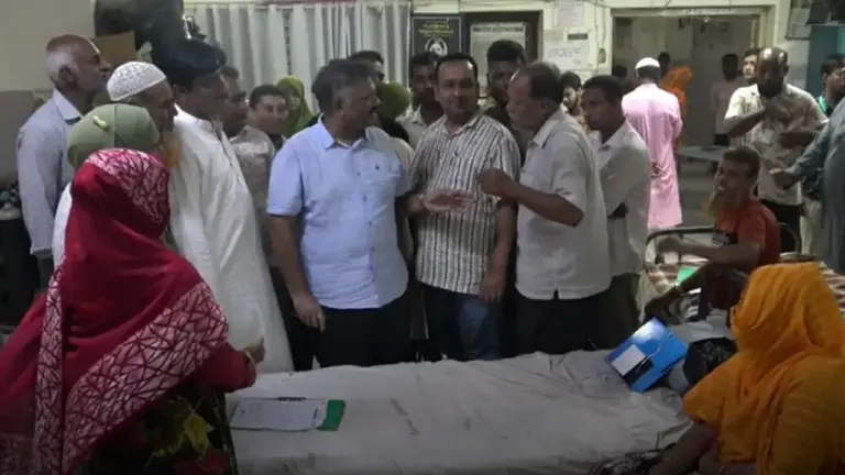 সময়মতো হাসপাতালে না এলে সংশ্লিষ্টদের বিরুদ্ধে আইনি ব্যবস্থা: হুইপ দুলু