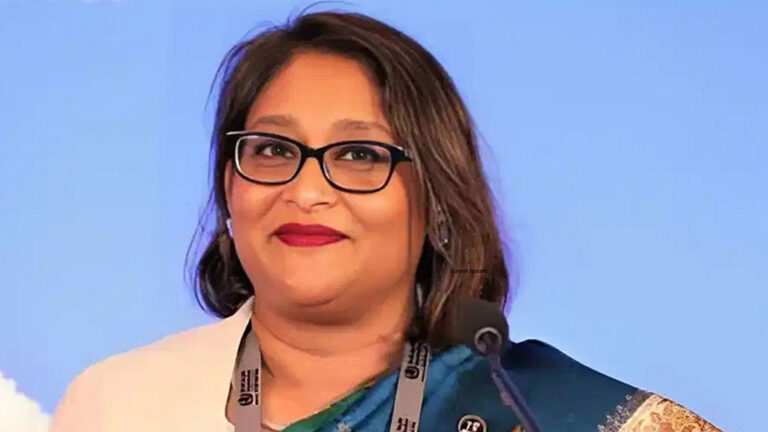 সিভিতে মিথ্যা তথ্য, পুতুলের বিরুদ্ধে চার্জশিট